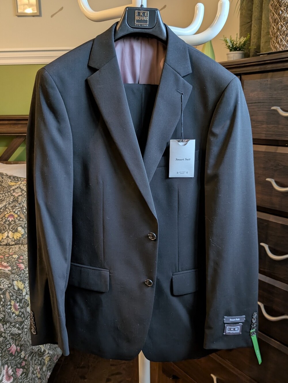 Ike Behar Black Two-Button Men's Suit Jacket
